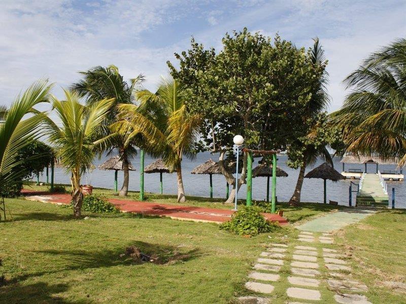 Hotel Punta La Cueva à Cienfuegos Extérieur photo