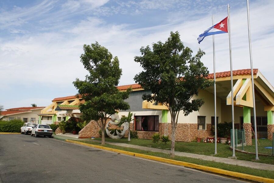 Hotel Punta La Cueva à Cienfuegos Extérieur photo